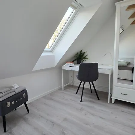 Sonnenwiese Grosszuegiges Haus Mit Kamin Nahe Ostsee 아파트